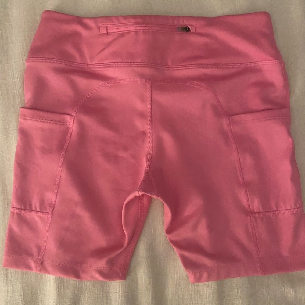 Nike Women's Pink Biker Shorts- Size Medium- EUC - Picture 3 of 5